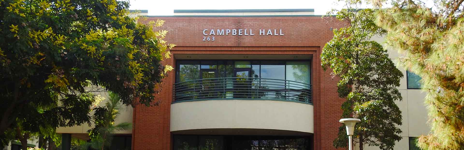 UCR recognizes longtime generosity of Campbell family with building